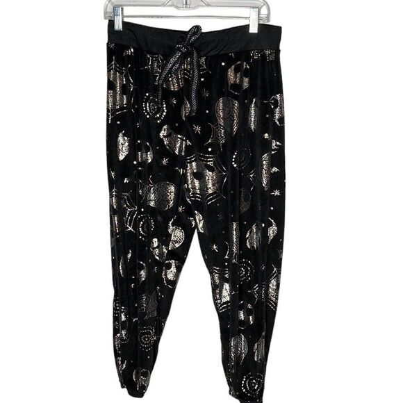 Disney Pants - Disney The Nightmare Before Christmas Metallic Black Joggers. Size Medium (8/10)